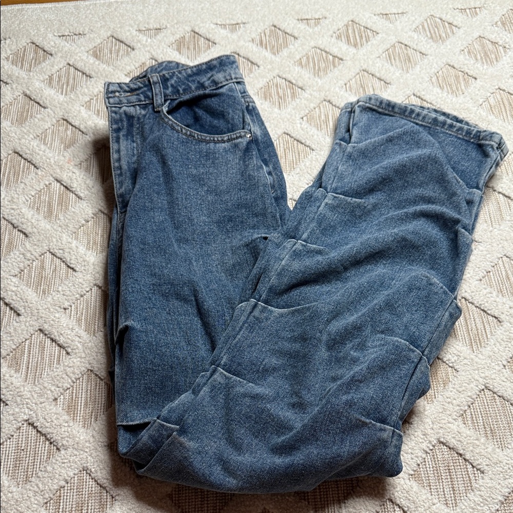 PrettyLittleThing Women's Relaxed Blue Jeans